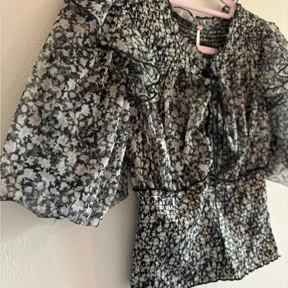 NWT Free People Beatrice Lace-Up Top Chiffon Puff-Sleeve Women’s Medium Black